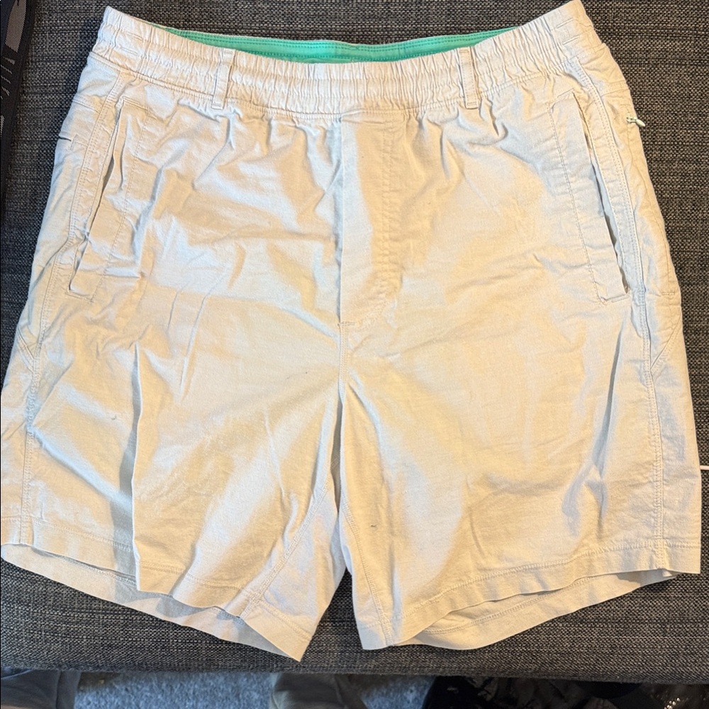 Birddogs Men's White Cargo Shorts